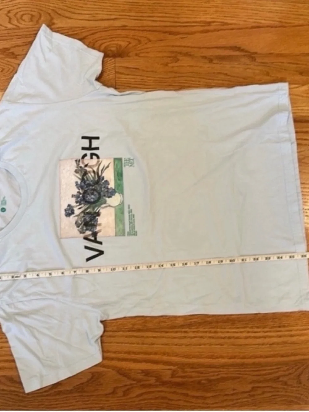 Like New Metropolitan Museum of Art Vangogh Short Sleeve Tee- Blue, Size Large - Picture 5 of 6